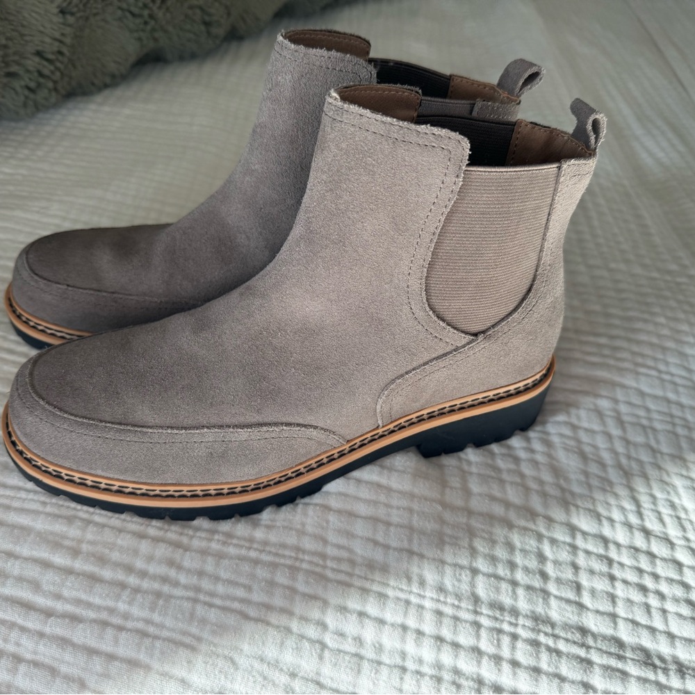Me Too Gray Ankle Booties with Elastic Panels